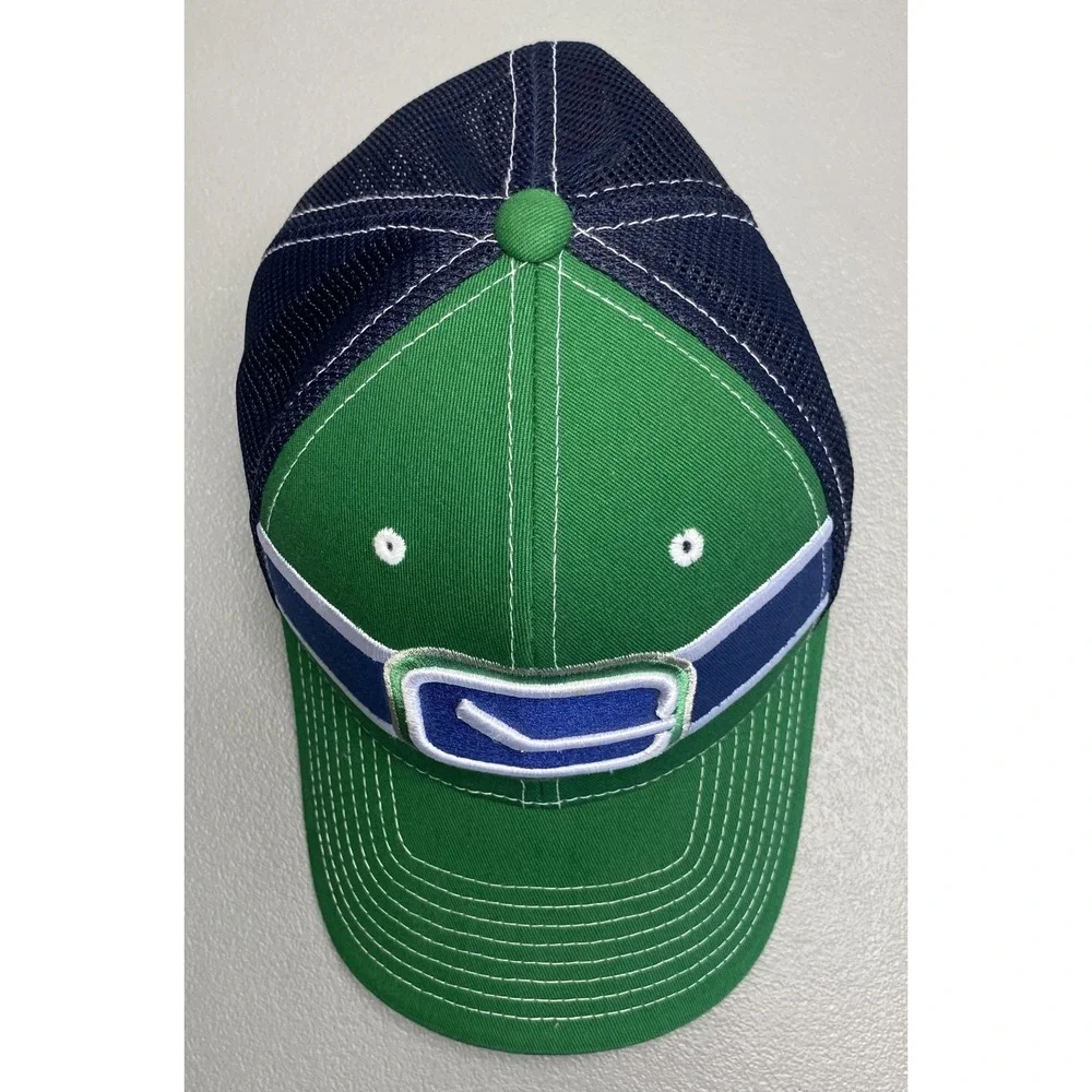 Vancouver Canucks Stick In Rink Old Time Hockey Hat NHL Vintage One Size
